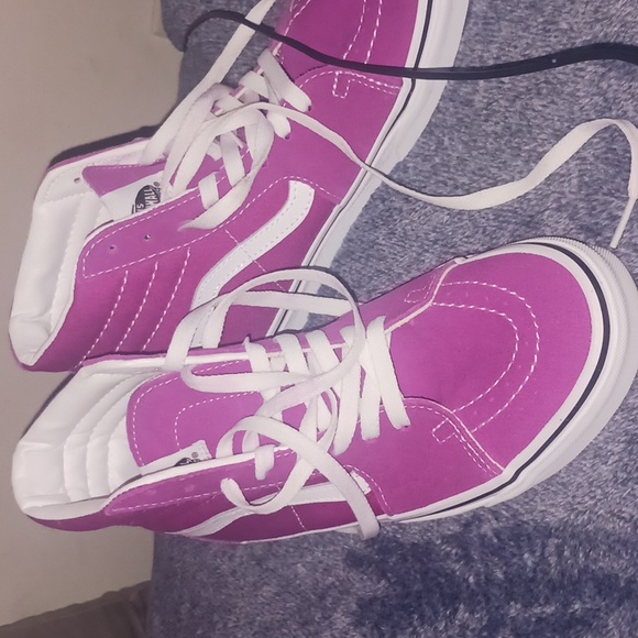 Vans - Picture 3 of 3